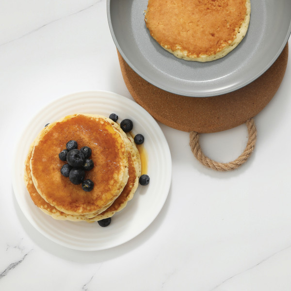 Deluxe Cork Trivet with Rope Handle Round 25 x 2cm