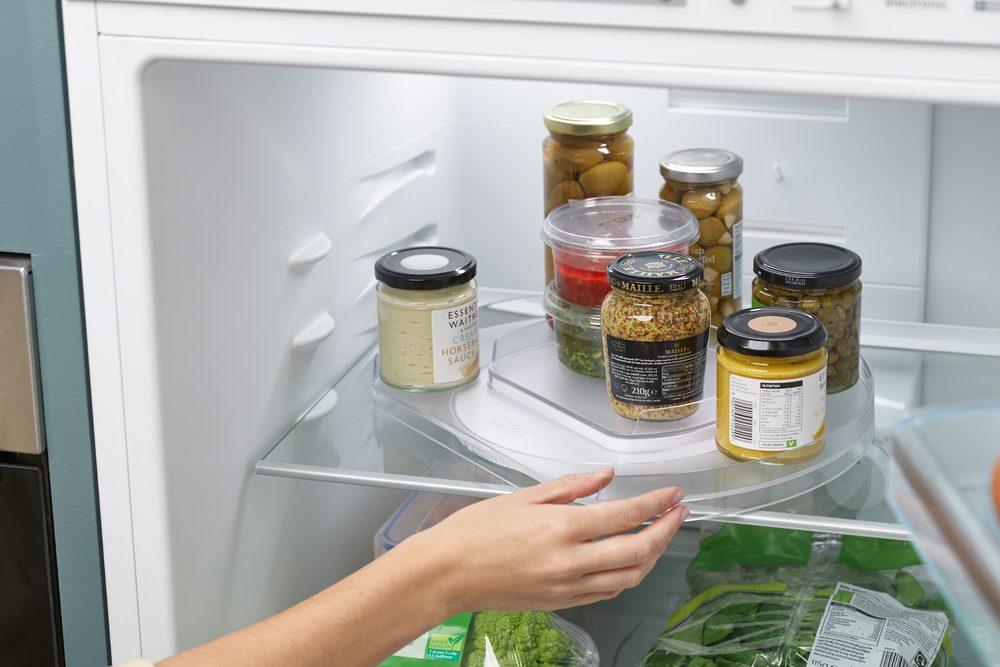 jj-fridgestore-rotating-organiser-row-1000x667